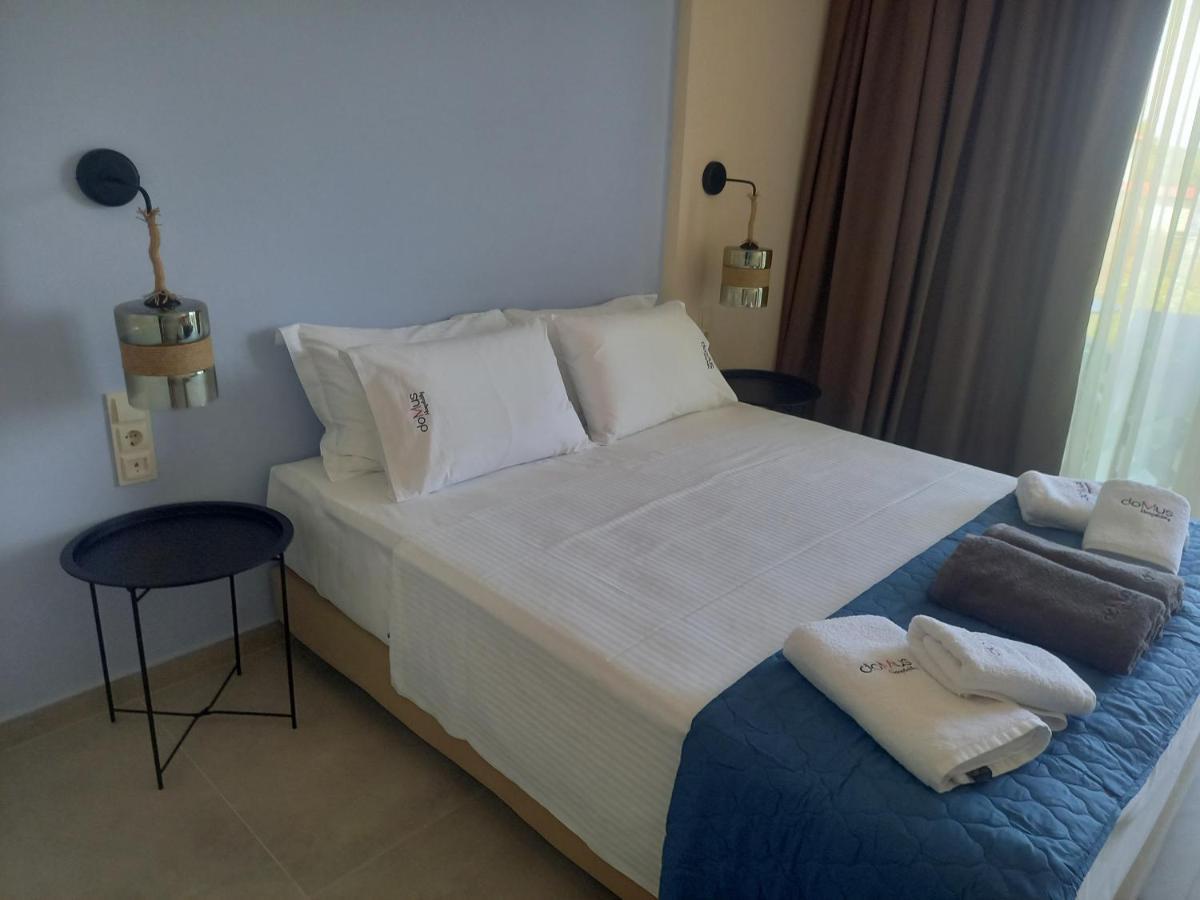 Domus Hospitality Lejlighedshotel Vourvourou Eksteriør billede
