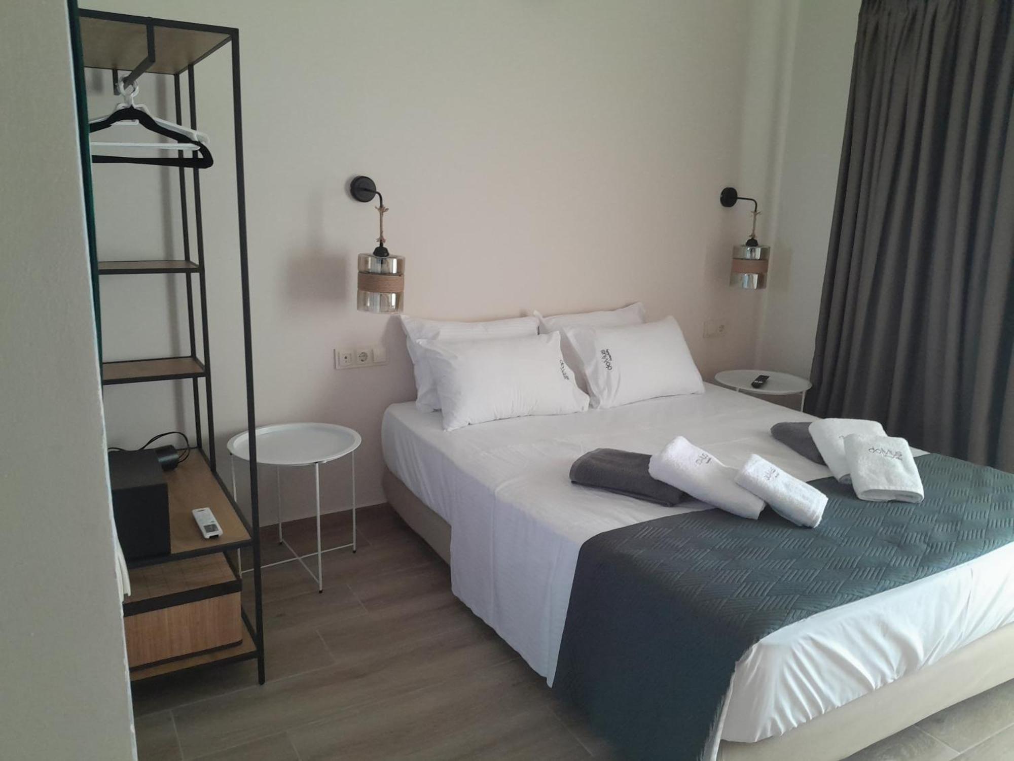 Domus Hospitality Lejlighedshotel Vourvourou Eksteriør billede