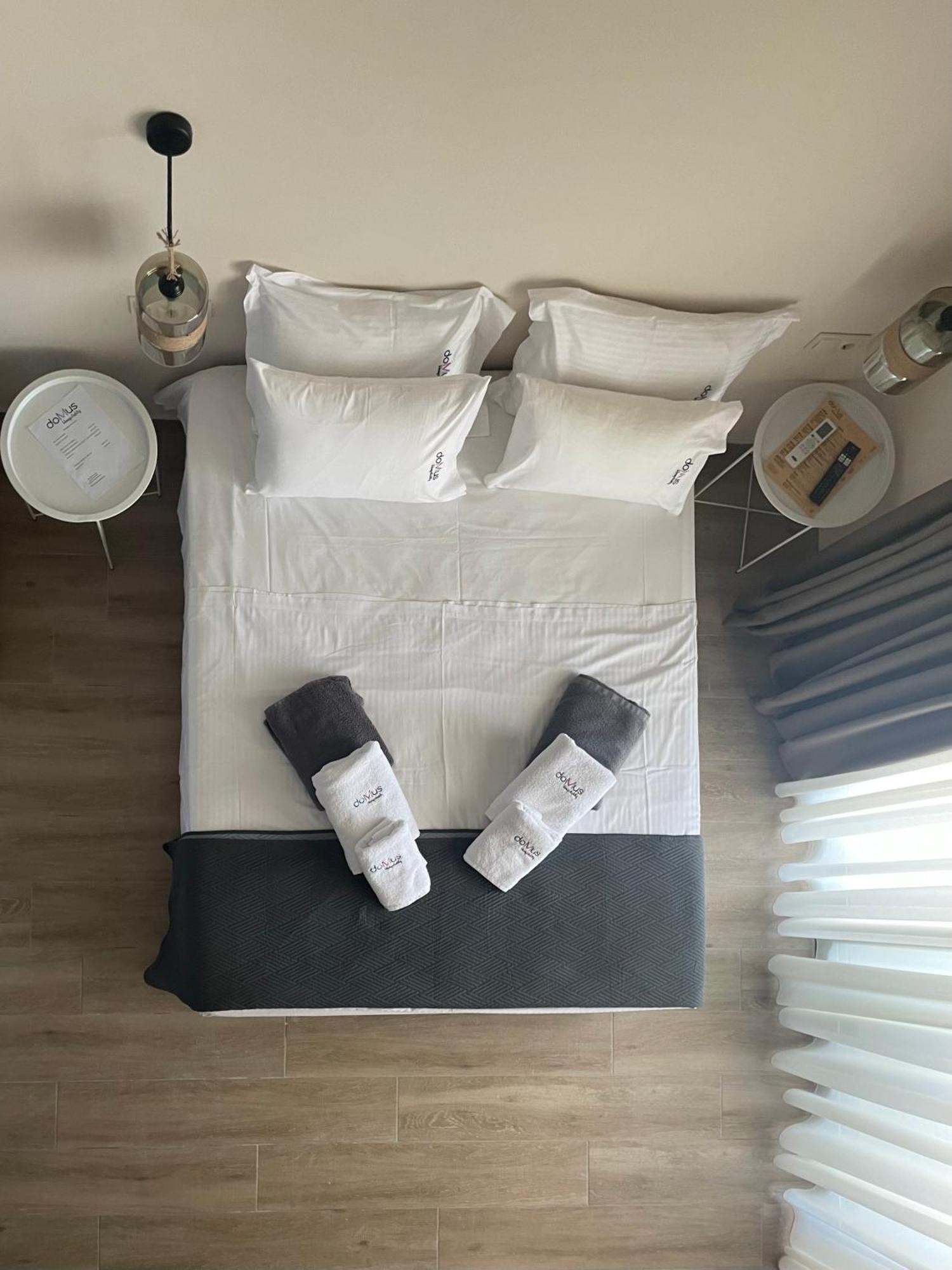 Domus Hospitality Lejlighedshotel Vourvourou Eksteriør billede