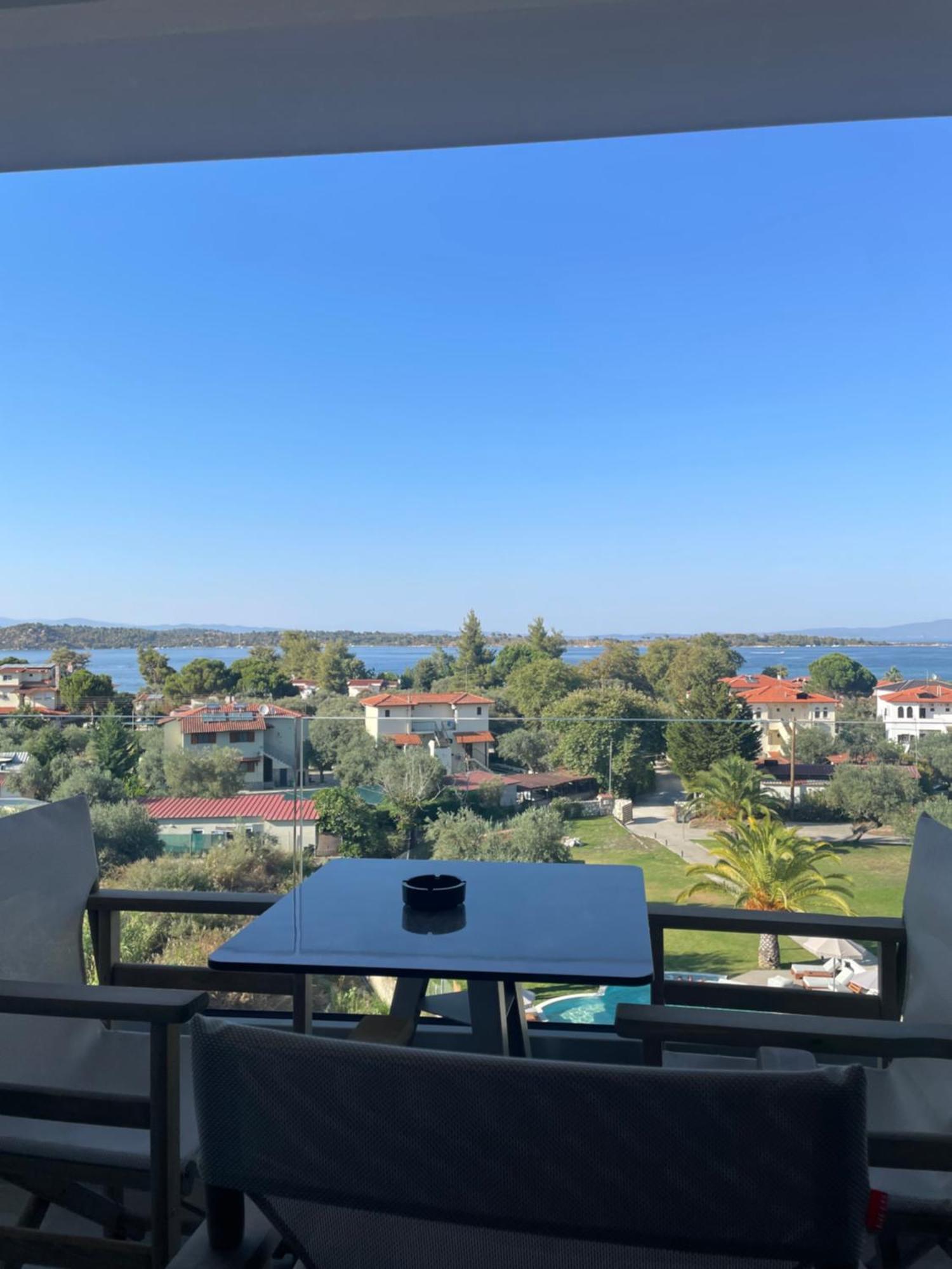 Domus Hospitality Lejlighedshotel Vourvourou Eksteriør billede